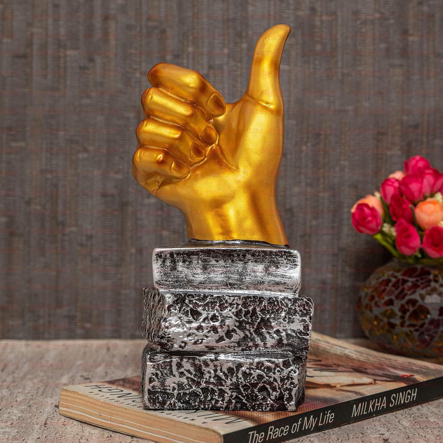 Golden Thumbs-Up Statue